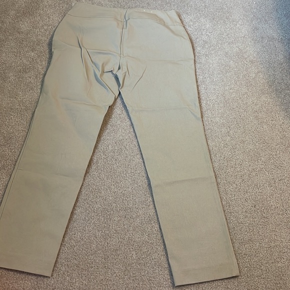 NWT Crown and Ivy Pants - Picture 10 of 10